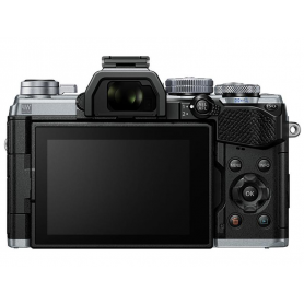 OLYMPUS OM-D E-M5 MARKIII SILVER + 12-40/2,8 Garanzia POLYPHOTO 5 ANNI (ITALIA) (OL594)